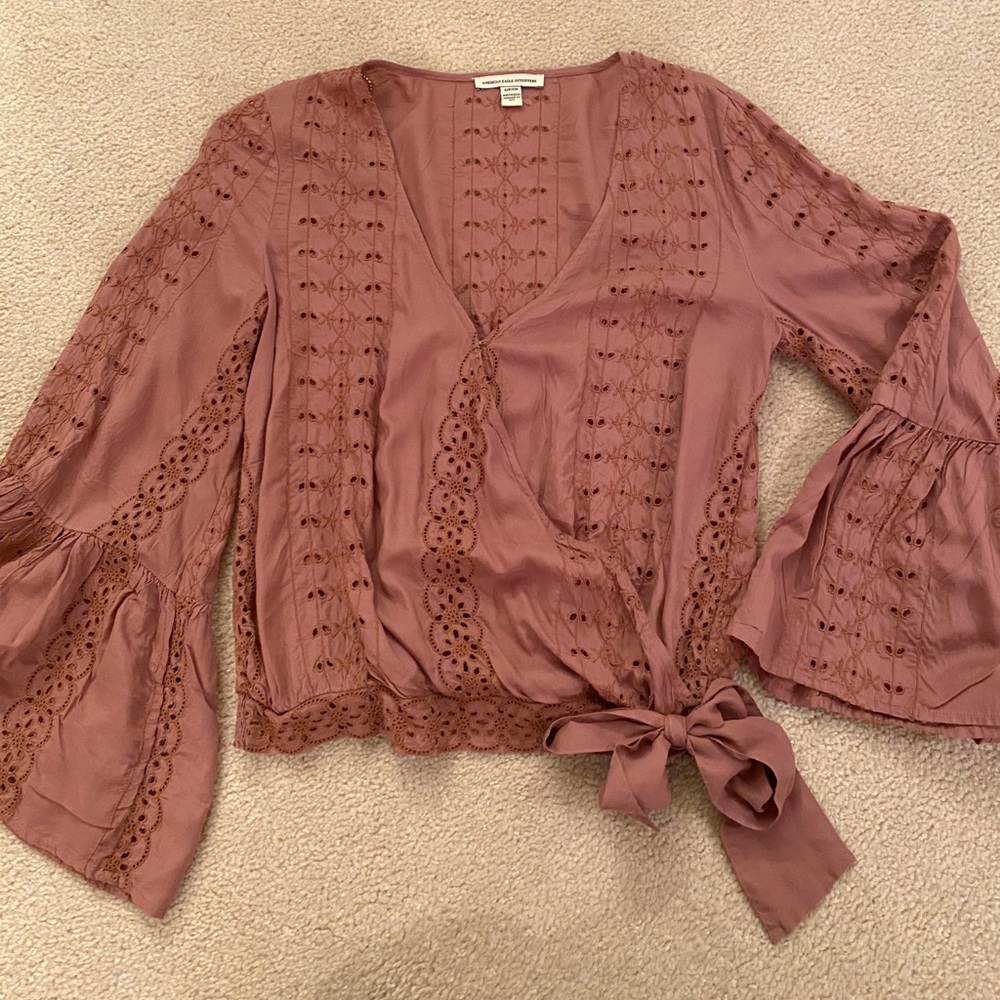 American Eagle flared sleeve top
